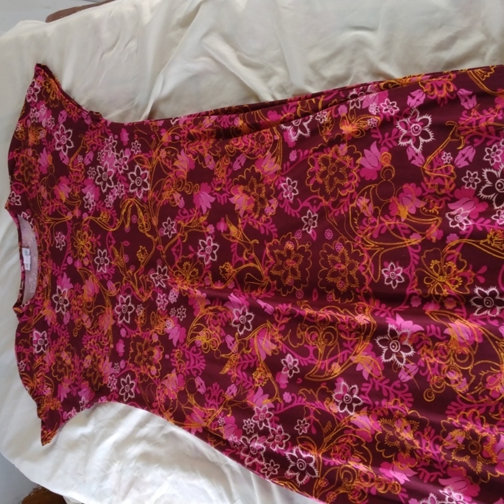 LuLaRoe size Small maxi dress, floral pattern, burgundy, pink and white